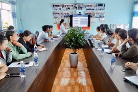  Tập huấn kỹ năng truyền thông tiêm chủng cho 25 đại sứ vắc xin xã Ia Rsai và Phú Túc