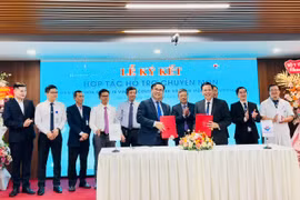 BVĐK quốc tế Vinmec Central Park và Bệnh viện Hùng Vương Gia Lai ký kết hợp tác hỗ trợ chuyên môn