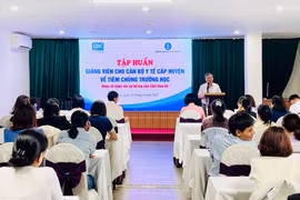 Gần 60 cán bộ y tế Gia Lai tham gia tập huấn về về tiêm chủng trường học