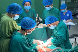 Học sinh bị thương nặng nhất trong vụ tai nạn lật xe tại huyện Chư Prông đã được phẫu thuật thành công