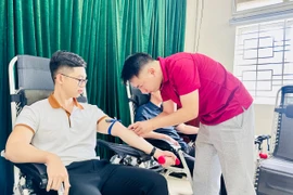 Gần 80 cán bộ, nhân viên Trung tâm Y tế Pleiku hiến máu tình nguyện