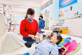 Hàng trăm suất quà hỗ trợ bệnh nhân nghèo, khó khăn tại Bệnh viện Đa khoa Gia Lai