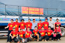 Hàng chục chuyến xe ấm áp nghĩa tình bà con Gia Lai về với đồng bào vùng lũ