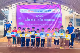 Tổ chức chương trình “Gắn kết-yêu thương” tại xã Ia Tiêm