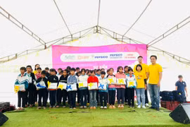 Tổ chức chương trình “Gắn kết-yêu thương” tại Ia Băng