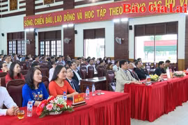 Cán bộ, đảng viên và các tầng lớp nhân dân phấn khởi và đặt nhiều kỳ vọng trước thời khắc lịch sử