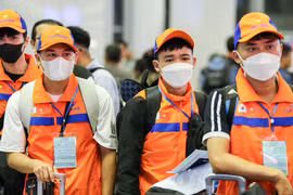 Gần 75.000 lao động Việt Nam đi làm việc ở nước ngoài trong nửa đầu năm