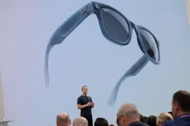 AI 'thổi hồn' cho kính thông minh