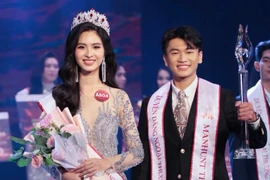 Cô gái phố núi chinh phục vương miện Hoa khôi Duyên dáng ngoại thương