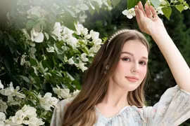 Váy hoa cổ điển, nét lãng mạn của nàng thơ ngày hè