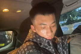 Lâm Đồng: Bắt giữ nghi phạm cướp tiệm vàng khi vừa xuống sân bay