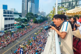 Những nhà báo lan tỏa thông tin bằng khoảnh khắc
