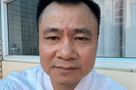 NSND Tự Long xin lỗi