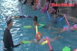 Hiệu quả thiết thực từ các lớp dạy bơi miễn phí