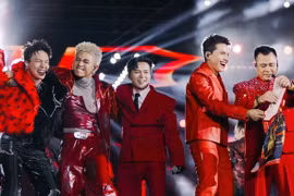 Toàn cảnh vụ fan bị lừa 400 triệu đồng mua vé Anh trai vượt ngàn chông gai