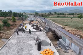 Quyết tâm hoàn thành việc sửa chữa cầu Sông Bờ sớm hơn kế hoạch đề ra