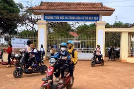 Tiếp tục tuyên truyền quy định về xe đạp điện, xe máy điện trong lứa tuổi học sinh