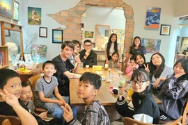 Câu lạc bộ Tiếng Anh Cảm Hứng: Học chủ động, sống tích cực