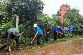 Ra quân Chiến dịch thanh niên tình nguyện hè "Hành quân xanh" 