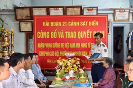 Hải đoàn 21 nhận phụng dưỡng Mẹ Việt Nam anh hùng ở phường Hoài Nhơn Nam