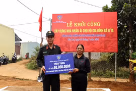 Khởi công xây dựng nhà tình thương cho hộ khó khăn tại phường Chi Lăng