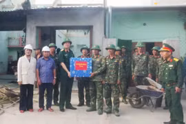 Tư lệnh Quân đoàn 34 kiểm tra kết quả khắc phục hậu quả bão số 13