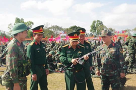 Quân khu 5 kiểm tra công tác sẵn sàng chiến đấu dịp Tết tại Trung đoàn 38.