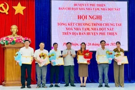 Phú Thiện tổng kết chương trình xóa nhà tạm, nhà dột nát. Ảnh: Vũ Chi