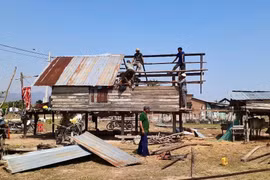 Dông, lốc gây thiệt hại gần 600 triệu đồng