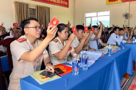 Đảng bộ xã Bàu Cạn