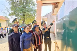 Tại các xã biên giới của tỉnh Gia Lai, công tác chuẩn bị bầu cử đang được triển khai khẩn trương, sẵn sàng cho hội lớn của toàn dân nơi phên dậu Tổ quốc.