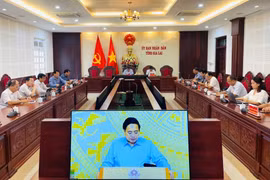 Phiên họp triển khai xóa nhà tạm, thúc đẩy giải ngân vốn đầu tư công và các công trình, dự án quan trọng