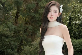 Bản phối đầu thu cho những nàng yêu phong cách 'nửa kín nửa hở'