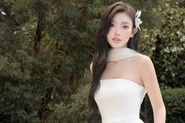 Bản phối đầu thu cho những nàng yêu phong cách 'nửa kín nửa hở'