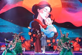 chương trình nghệ thuật Ơn nghĩa sinh thành 2025 đã diễn ra trong không khí trang trọng, xúc động.