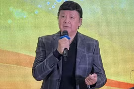 Nghệ sĩ Bảo Quốc từng 3 lần nhận giải Mai Vàng