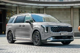 Kia Carnival Hybrid ra mắt phiên bản Premium tại Việt Nam
