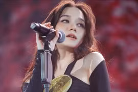 Nữ ca sĩ bị hủy hoại sự nghiệp sau khi hát ở khai mạc SEA Games 33