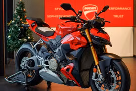 Ducati Streetfighter V4 S chính thức ra mắt tại Việt Nam với giá 1,039 tỷ đồng