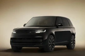 “Range Rover SV Black chính thức ra mắt: SUV đen tuyền đầy cuốn hút”