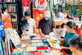 Văn chương Việt trong vòng xoáy AI