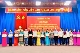 Thành phố Pleiku: Khen thưởng 87 tập thể, cá nhân học và làm theo Bác