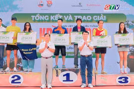 Phố núi tưng bừng với những bước chạy của Giải Việt dã truyền thống Kpă Klơng lần thứ 45