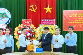 Phó Chủ tịch UBND tỉnh Nguyễn Tự Công Hoàng thăm, chúc mừng Trường Cao đẳng Gia Lai 