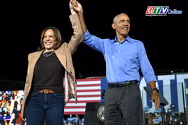 Tin thế giới ngày 26-10: Ông Obama lần đầu “xung trận” cùng bà Harris