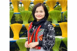 Gương mặt thơ: Trúc Phùng