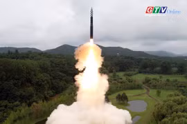 Tin thế giới ngày 1-11: Triều Tiên bất ngờ phóng thử tên lửa trước thềm cuộc bầu cử Mỹ