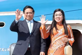 Thủ tướng về tới Hà Nội, kết thúc tốt đẹp chuyến thăm 3 nước Trung Đông