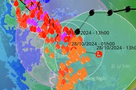 Bão Trami suy yếu thành áp thấp nhiệt đới, gây mưa lớn ở Trung Trung Bộ