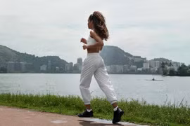 Bác sĩ: Tác dụng đáng ngạc nhiên khi bạn đi bộ nhanh 2 km mỗi ngày